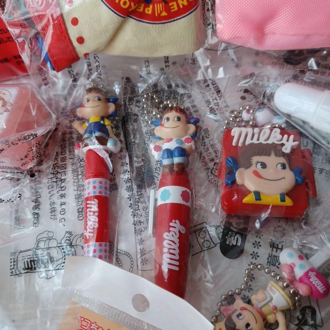 不二家　ペコちゃん　グッズ　大量　まとめ売り　マスコット　ストラップ等