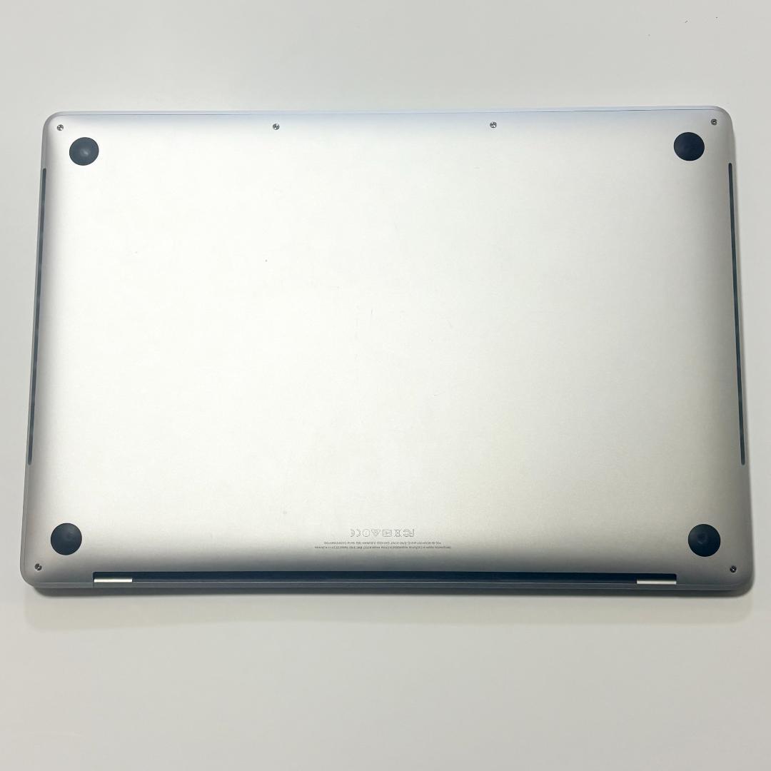 MacBook Pro 15 2017 core i7 16GB 箱/充電器付
