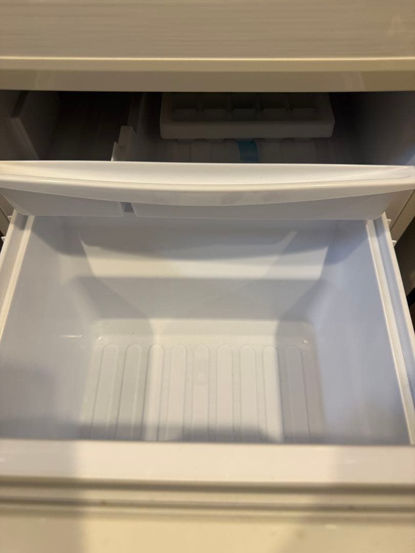 SHARP 冷蔵庫 SJ-D14F ホワイト 137L