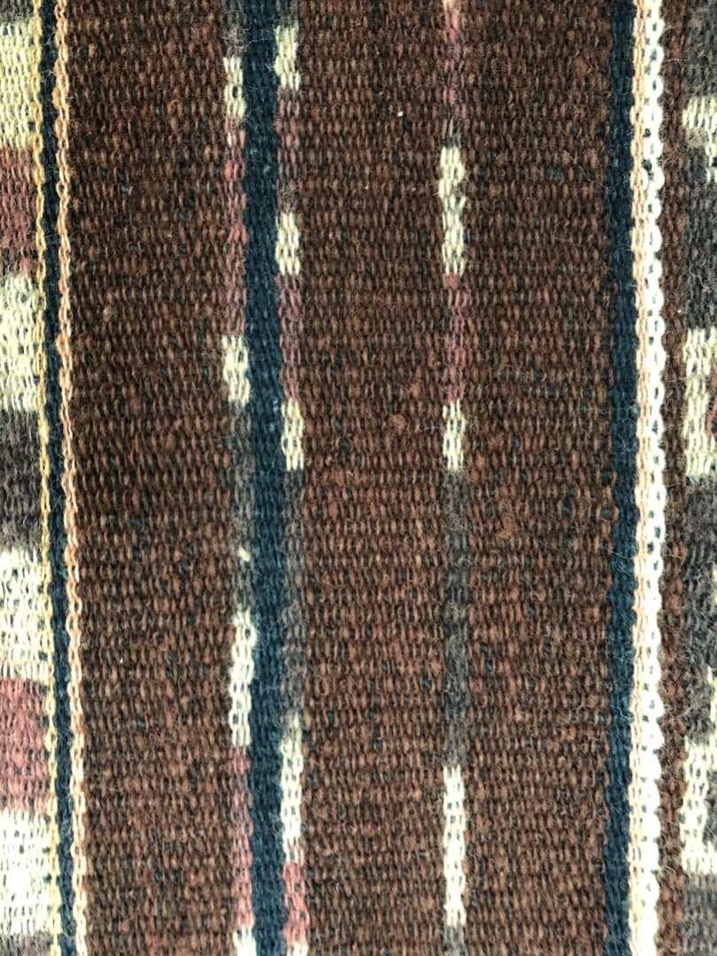 インドネシア　レンバタ島で25年位前に手織りされたイカット。