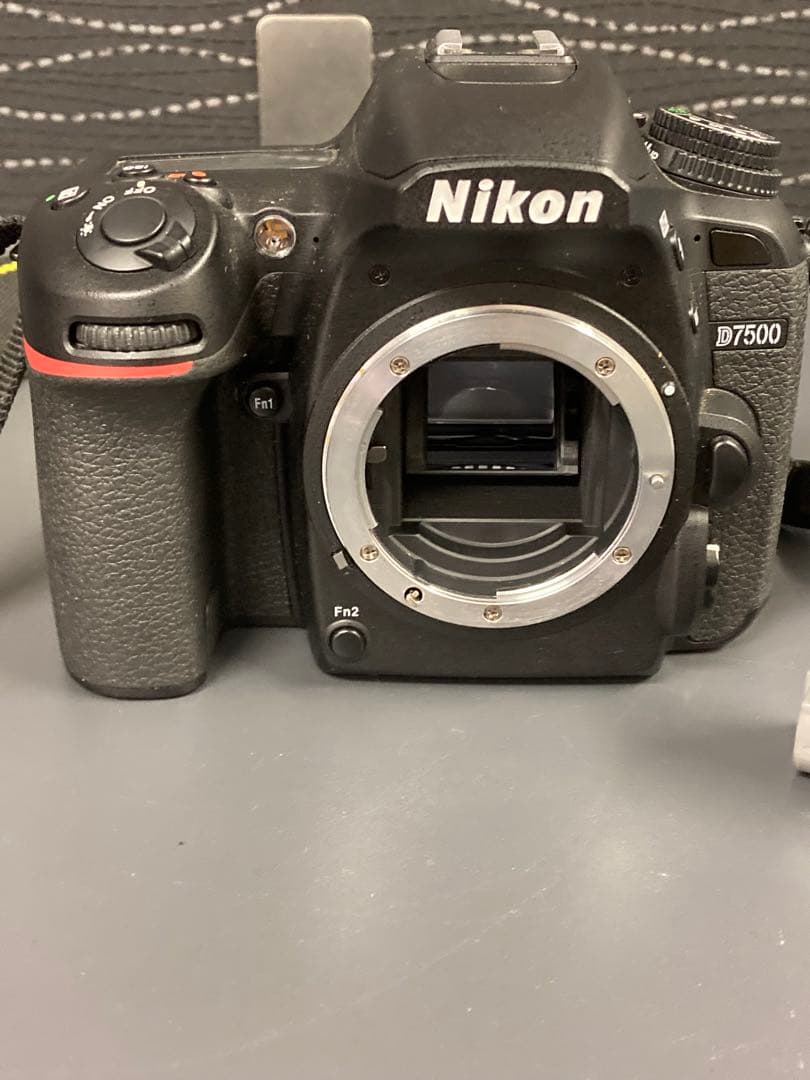 Nikon D7500 ニコンデジタル一眼レフ ボディのみ 通電確認済み