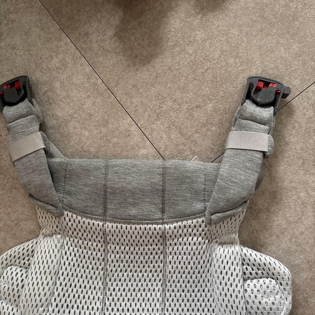 グレー 抱っこ紐　ベビービョルン　ハーモニー