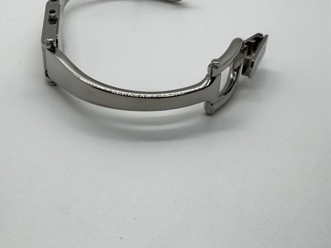 【保付・新品電池】グッチ GUCCI 1500L レディース腕時計 バングル