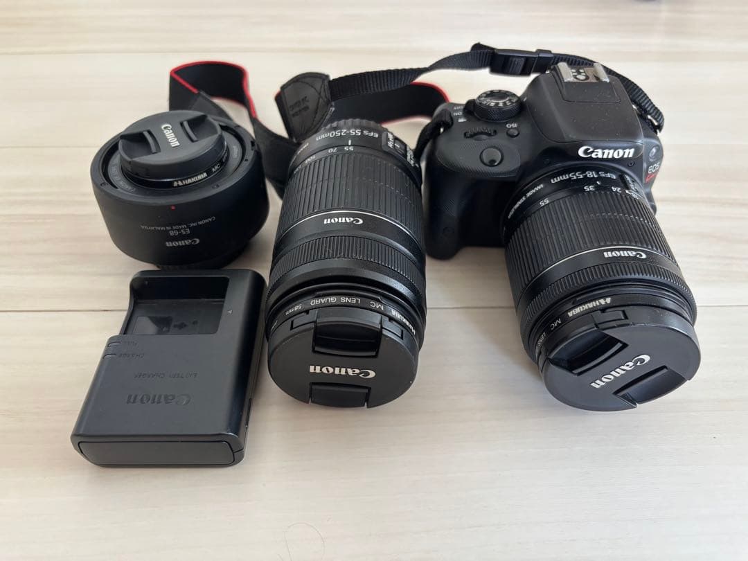 EOS KISS X7 ダブルズームキット　50mm単焦点レンズ付き