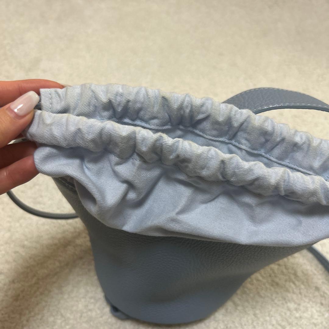 入手困難　Ayako アイスブルー　バック