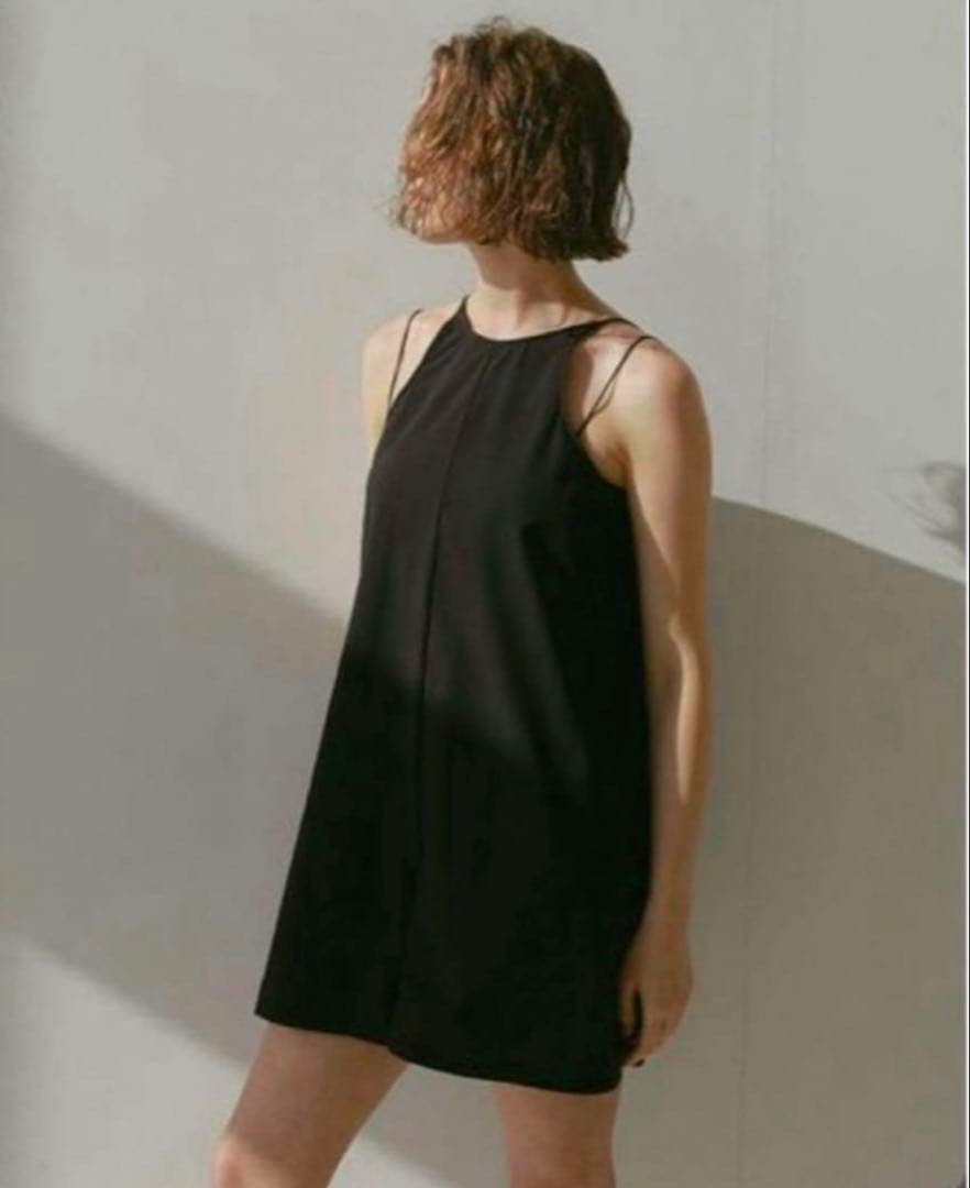 新品未使用 ETRE カバーアップショートオールインワン ラッシュガード