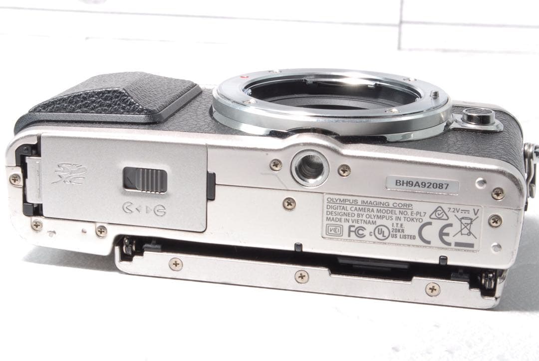 オリンパス PEN E-PL7 ダブルズームキット スマホ転送 ミラーレス