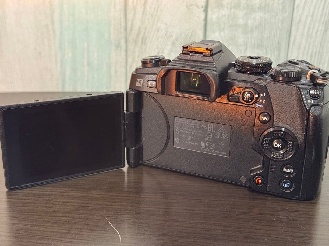 中古・オリンパス OM-D E-M1 Mark II 本体