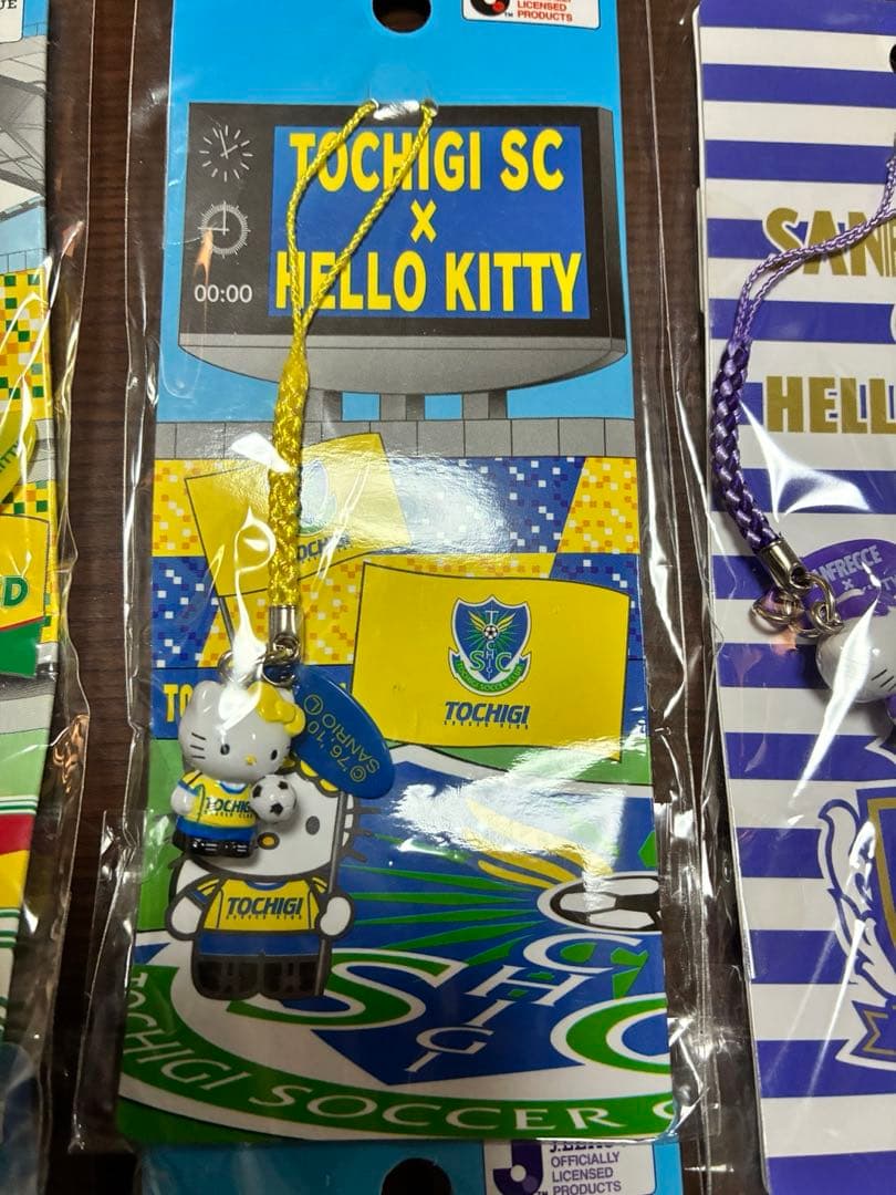 希少 激レア 新品 ご当地 ハローキティ サッカー コラボ ストラップ 6点