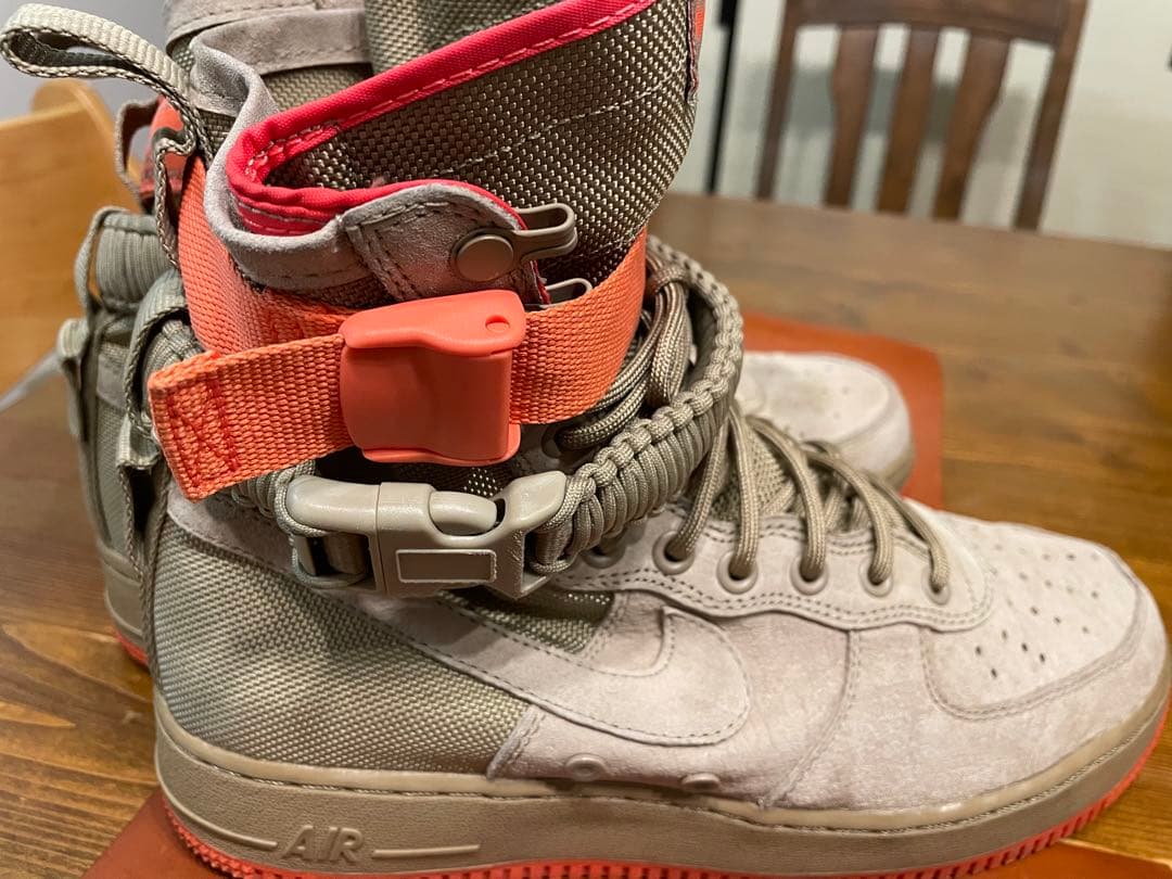 ナイン　Nike スペシャルフィールドAir Force 1