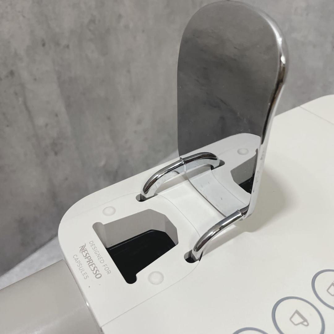 Nespresso ラティシマ・ワン F111 コーヒーメーカー ネスプレッソ