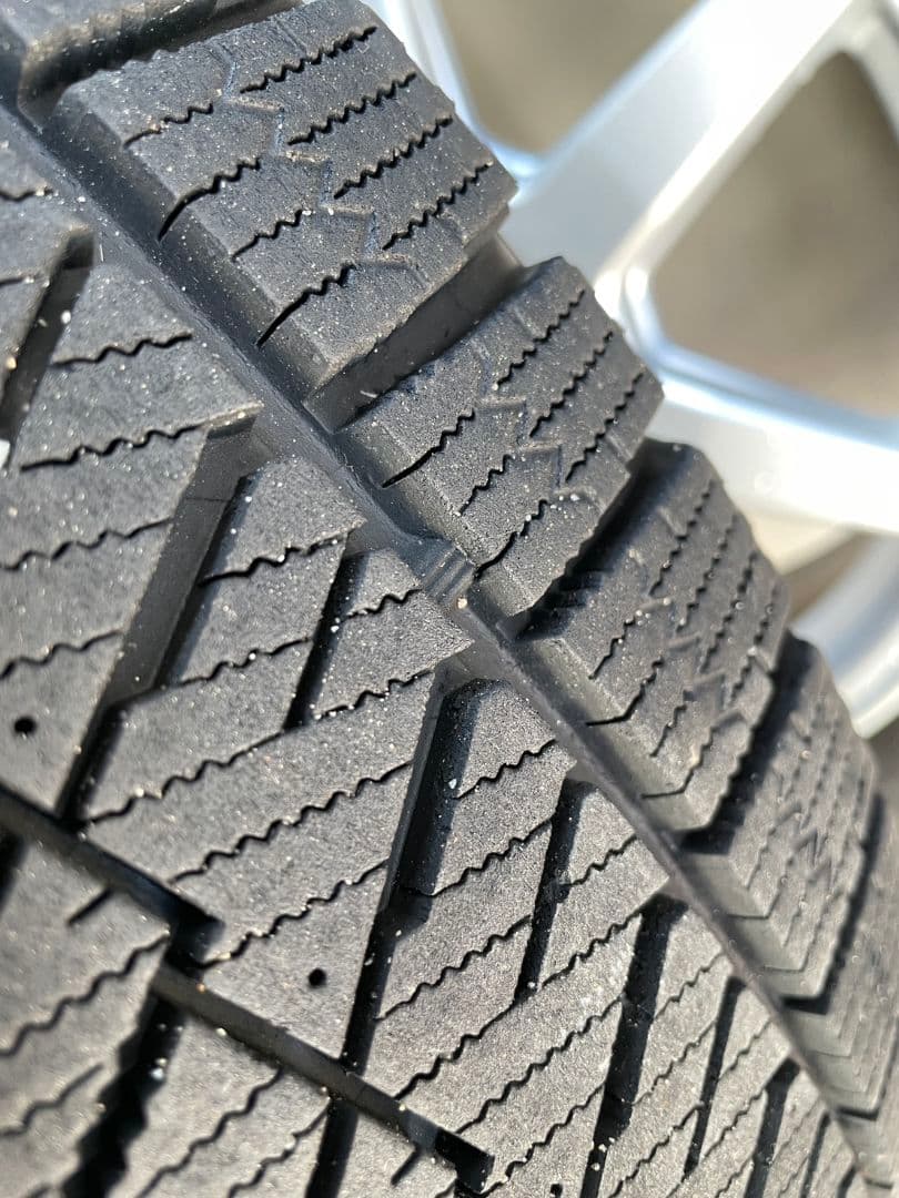 ボルボV60CC用　スタッドレスタイヤとホイールセット　1本売りです。