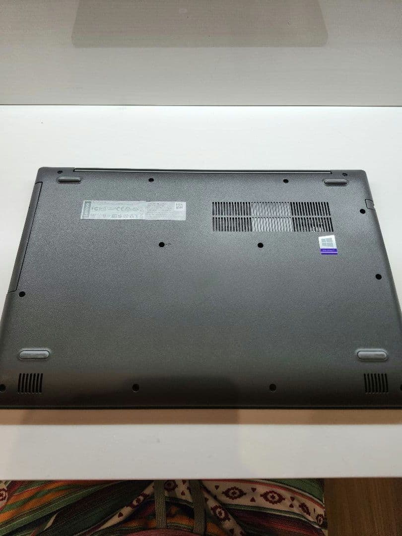 Windowsノート本体 Lenovo IdeaPad 330