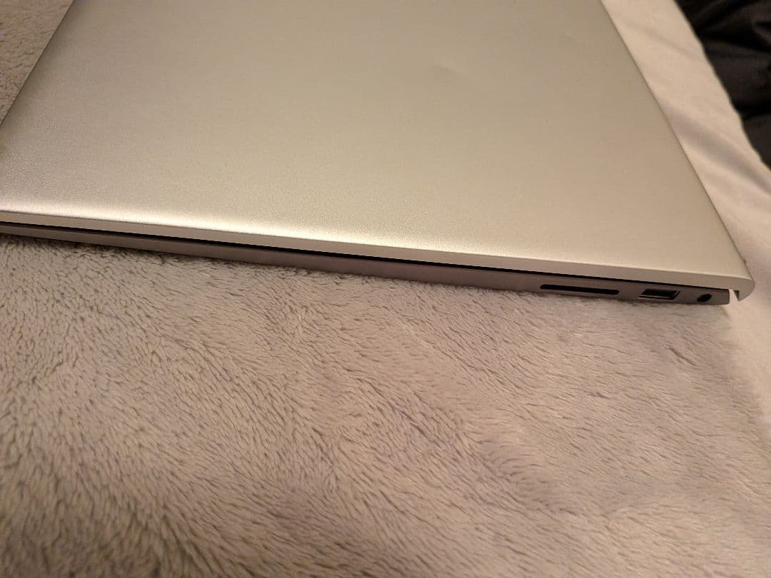 【ジャンク】Dell Inspiron 起動不可 修理用