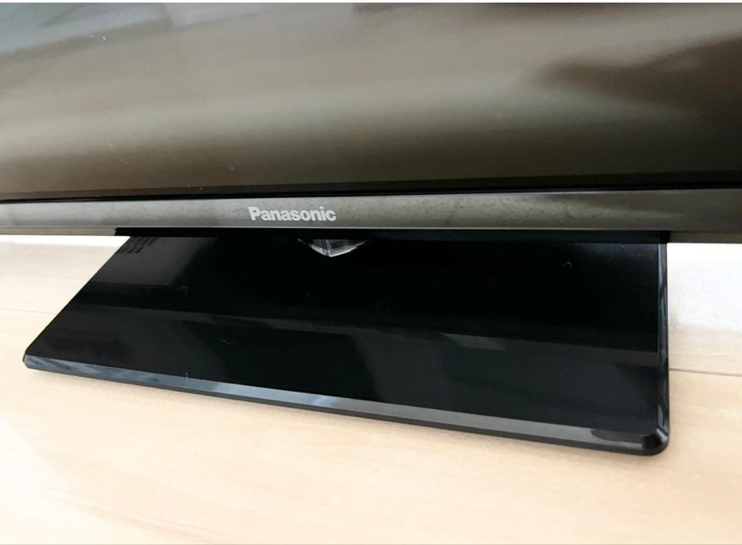 Panasonic TH-32F300 32インチテレビ 2019年