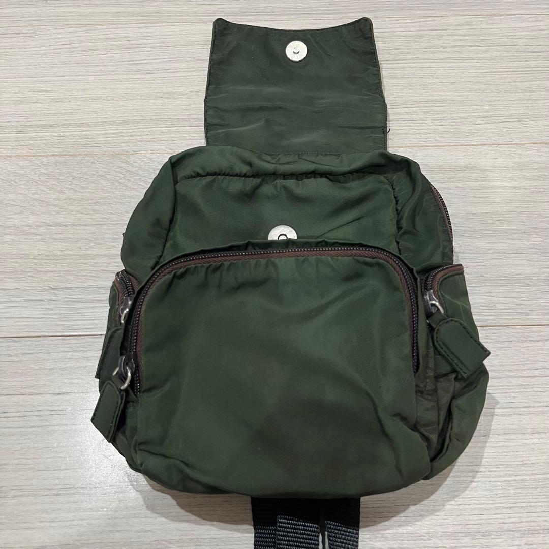 PRADA オリーブグリーン バックパック ミニリュック