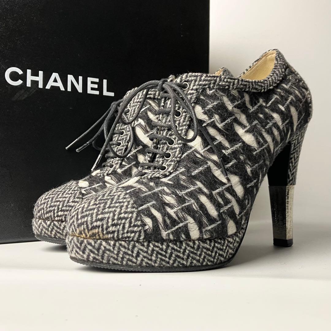モっちゃんCHANEL ツイード　ココマーク　ブーティヘリンボーン23.5