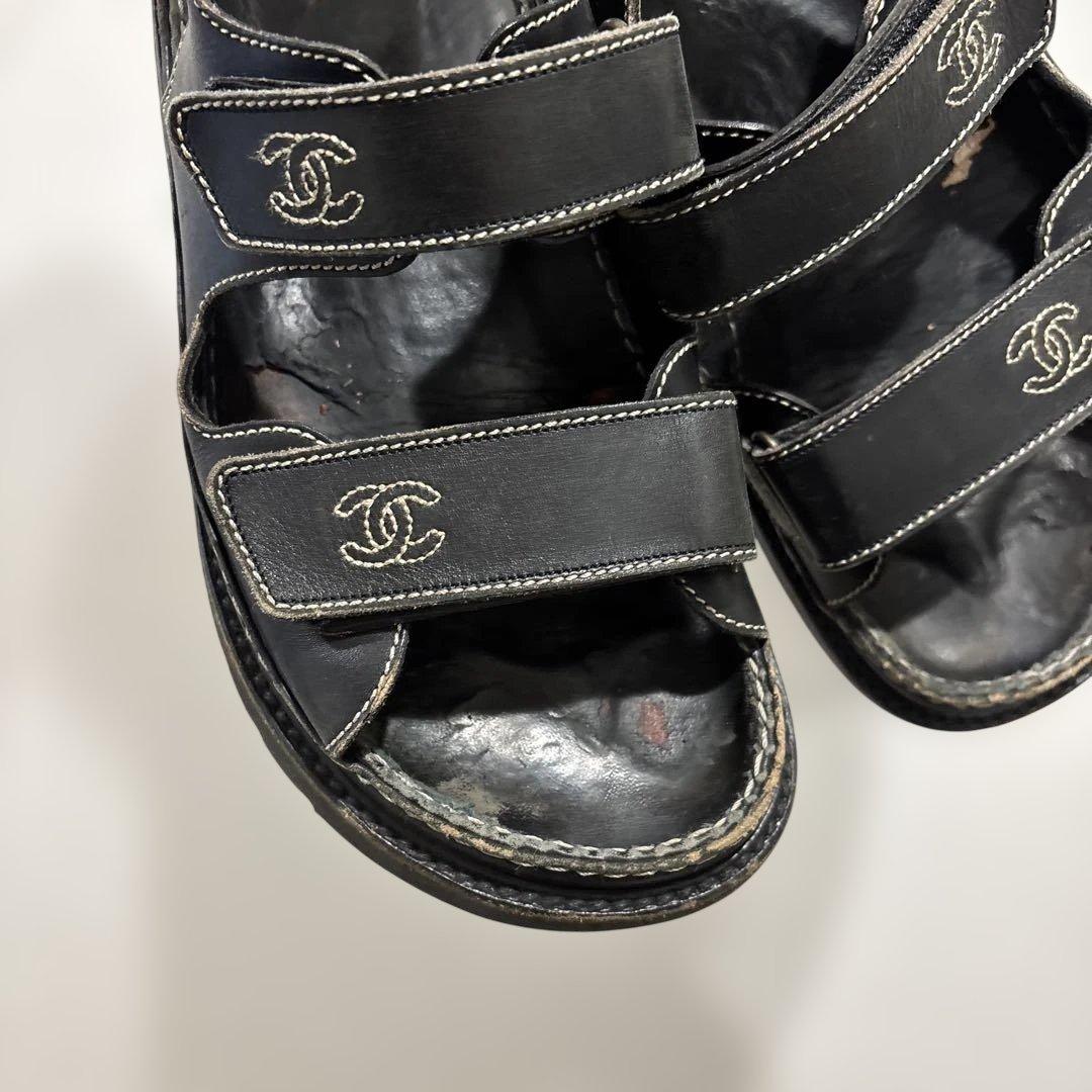Chanel ブラック スポーツサンダル