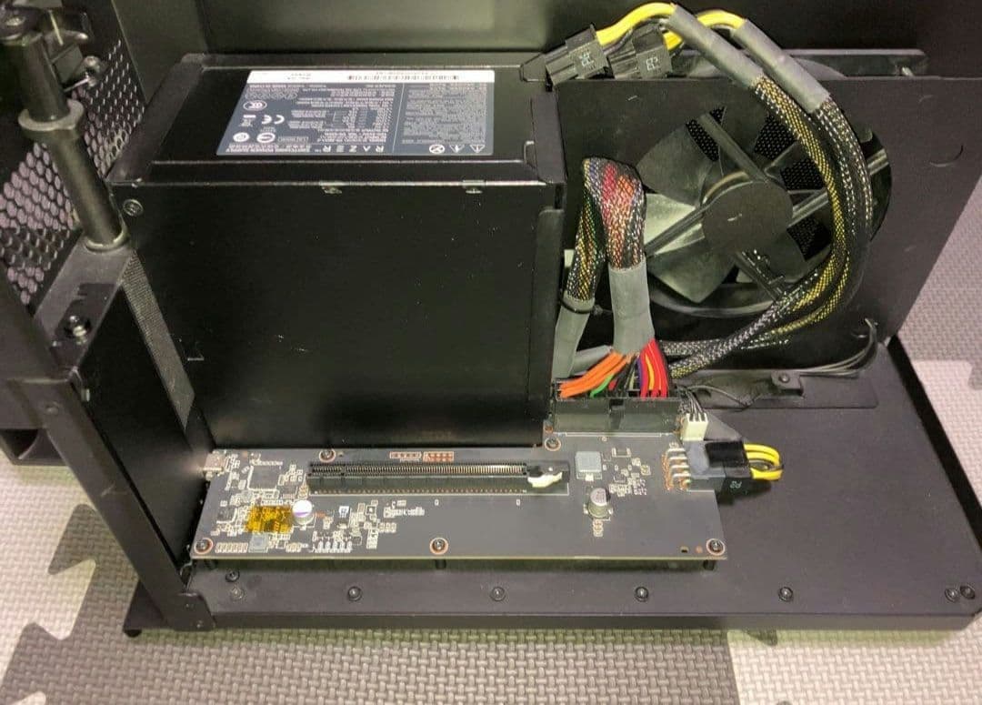 Razer Core X eGPUボックス　外付けGPU