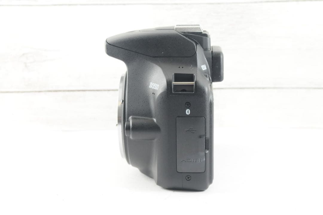❤️シャッター回数わずか2190枚❤️️Bluetooth搭載❤️Nikon D3500
