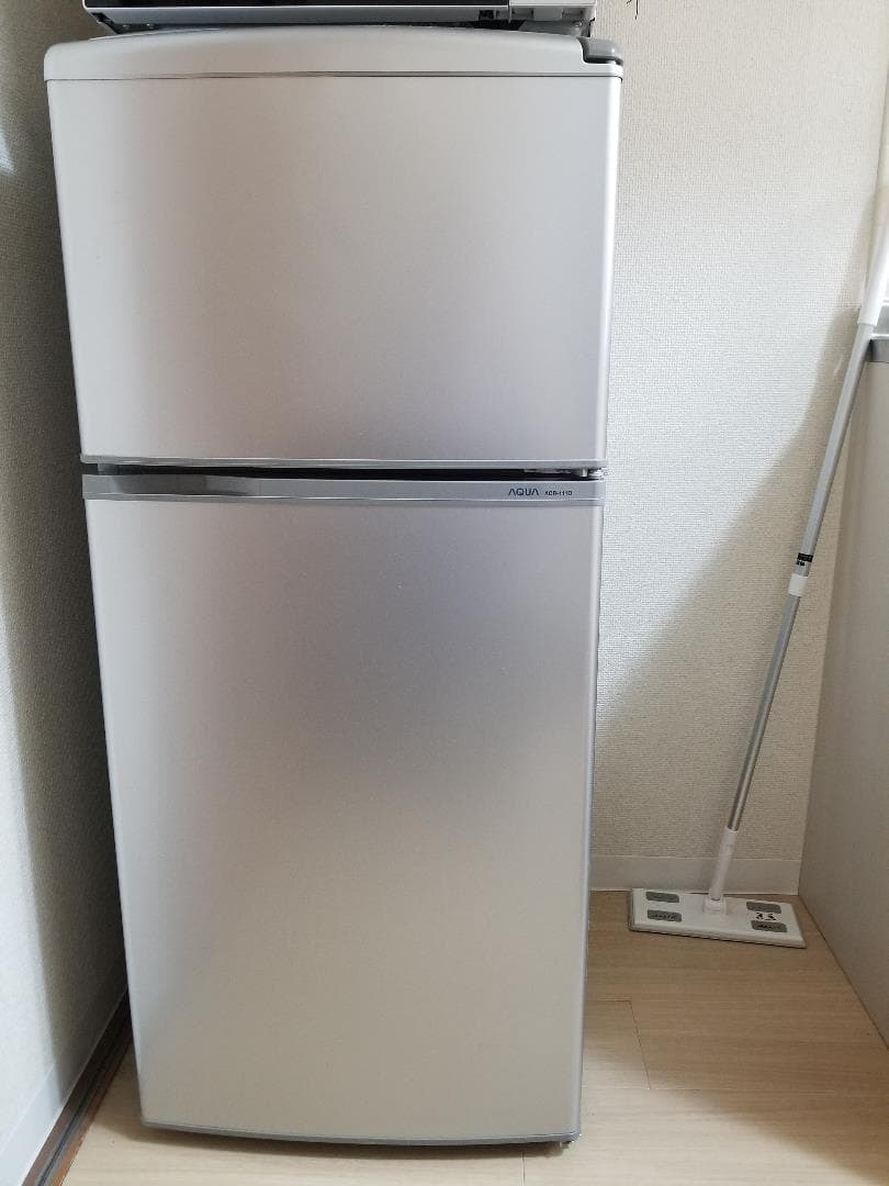 冷蔵庫　476x500x188mm