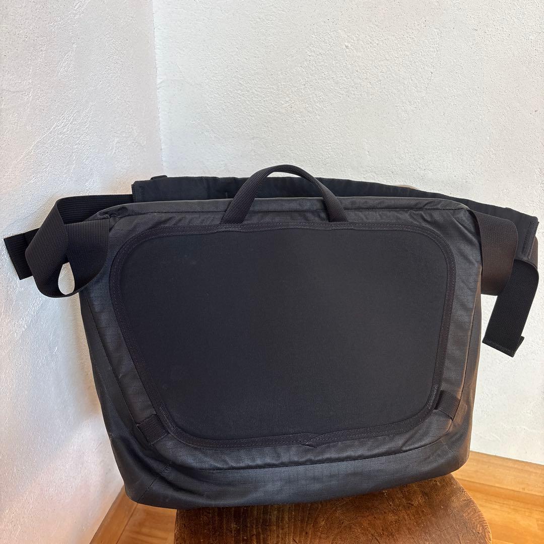 【お値下げ】Arc'teryx Granville 10 Courier Bag