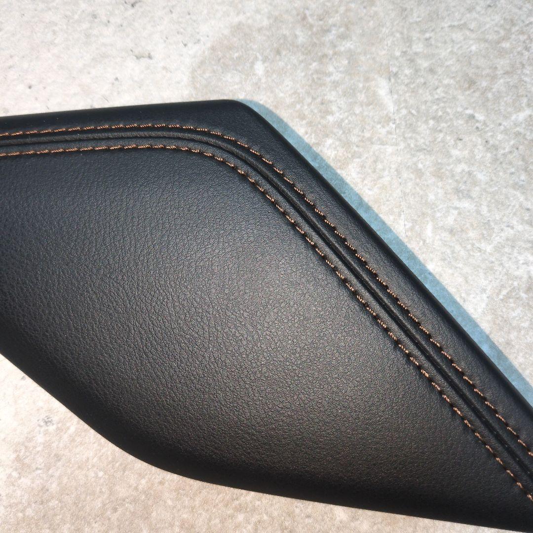 CX-5 KF用 ニーレストパッド左右