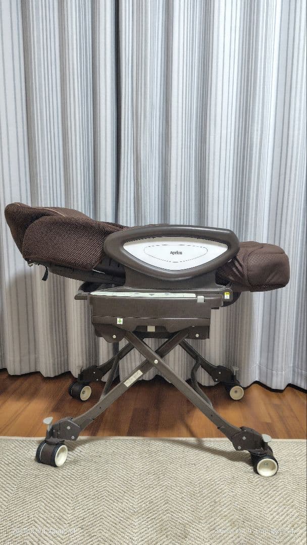 Aprica 電動ハイローチェア ユラリズムオート HIDX