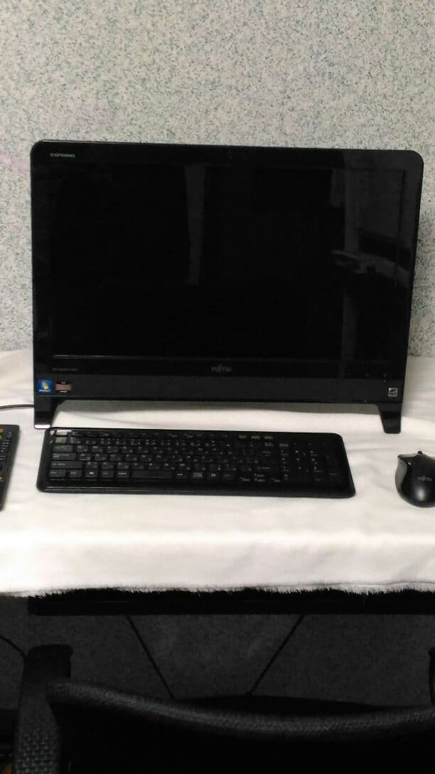 富士通FMV30KTB美品有り　20型ワイド　Windows10　office付