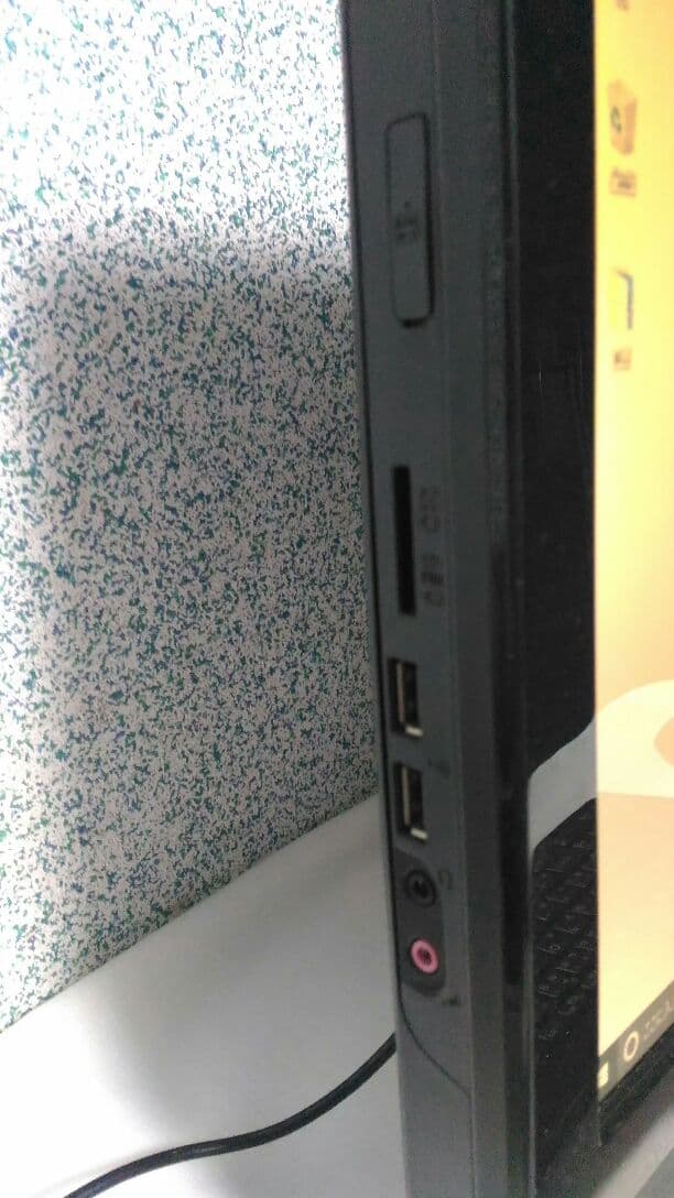 富士通FMV30KTB美品有り　20型ワイド　Windows10　office付