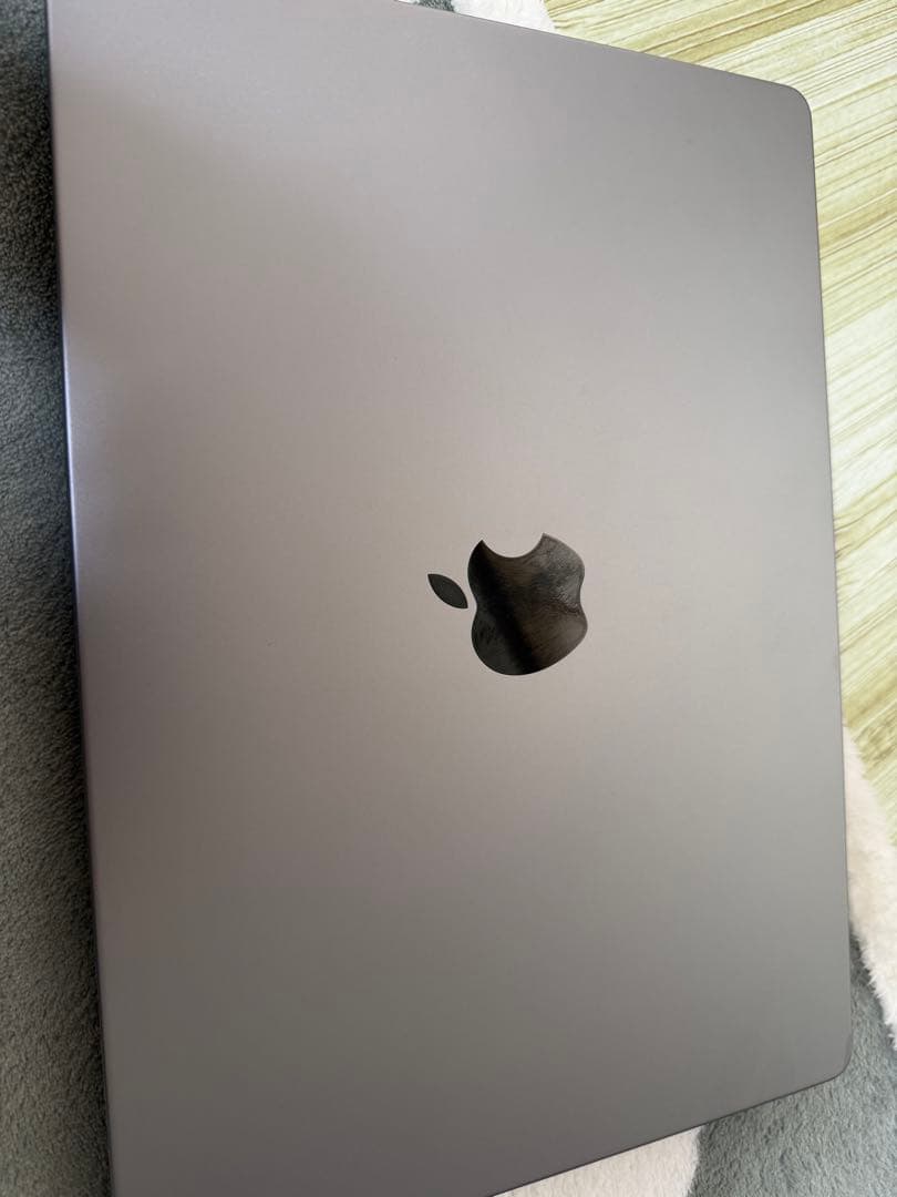 Apple MacBook Pro M3 14 インチ　スペースグレー　1TB