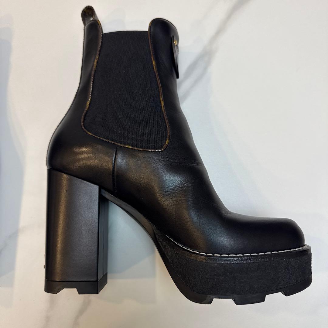 【極美品】Louis Vuitton ボブールアンクルブーツ 37