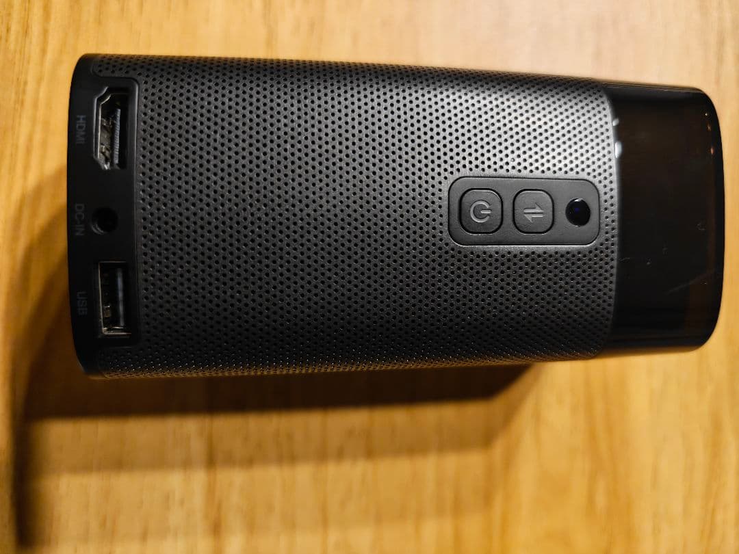 NEBULA Apollo プロジェクター本体