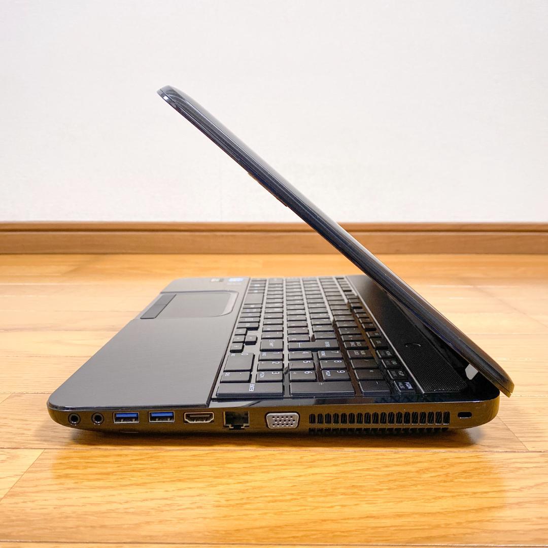 オフィス2021✨高性能4コアi7 快適SSD メモリ8 東芝ノートパソコン黒