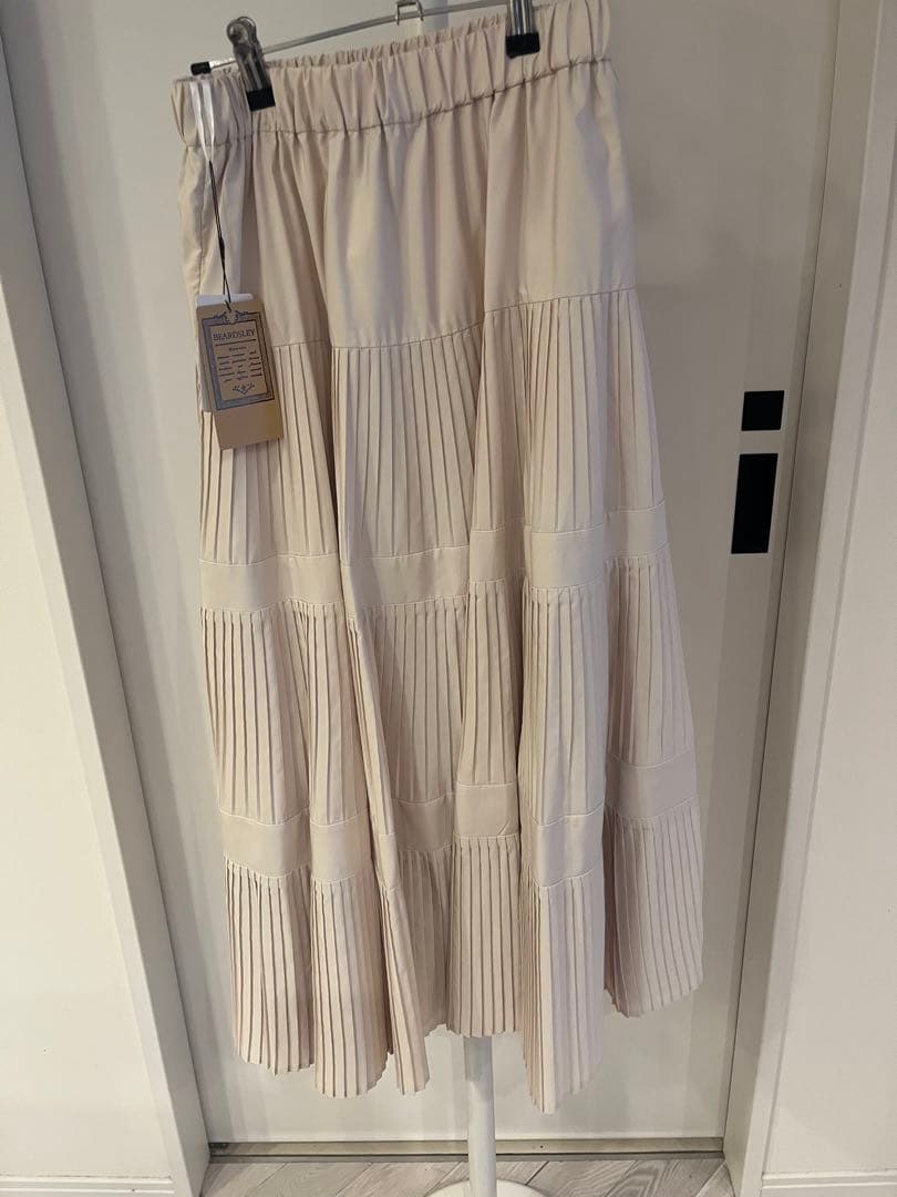 ビアズリー プリーツロングスカート