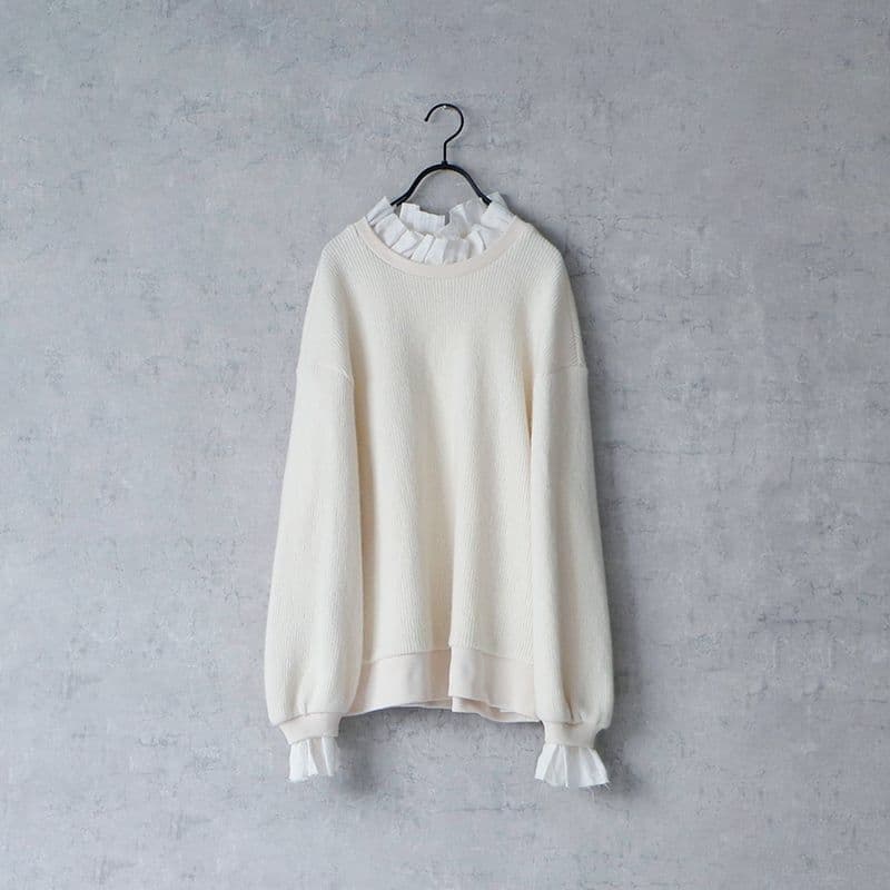 ★美品★magali クォーターフリルプルオーバー　ニット