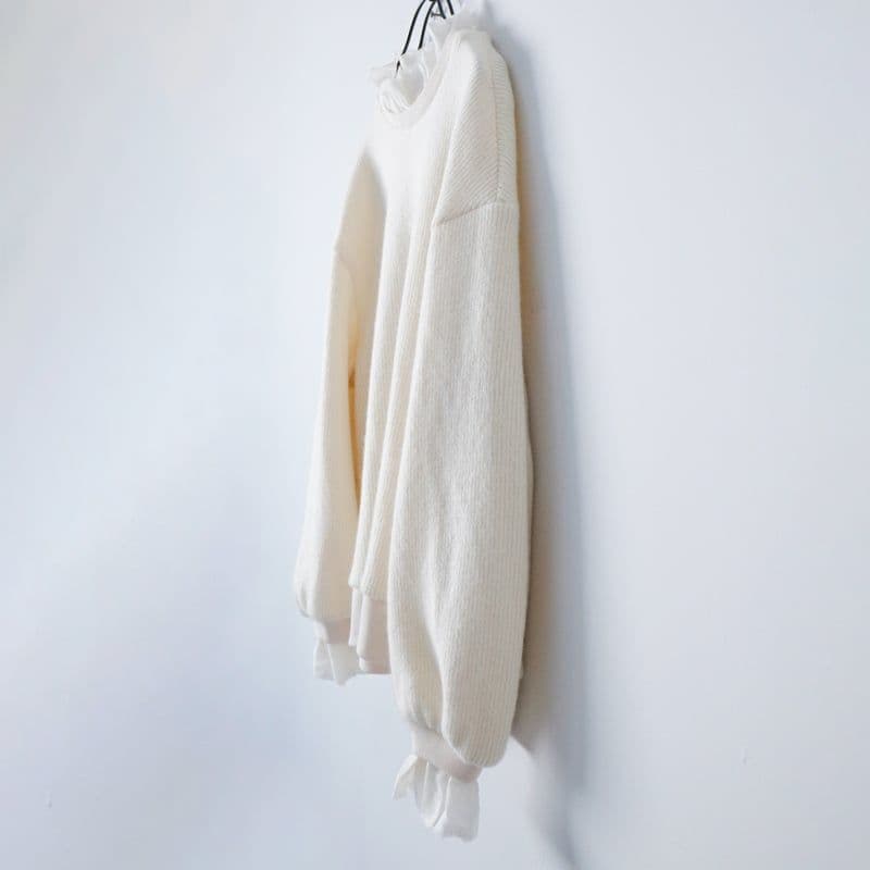 ★美品★magali クォーターフリルプルオーバー　ニット