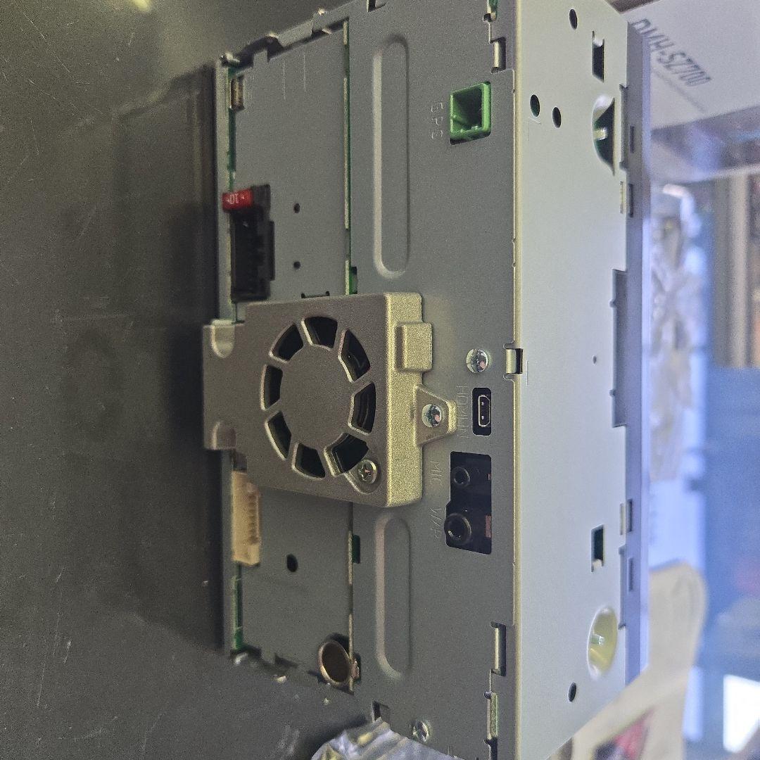 カロッツェリア DMH-SZ700 ディスプレイオーディオ