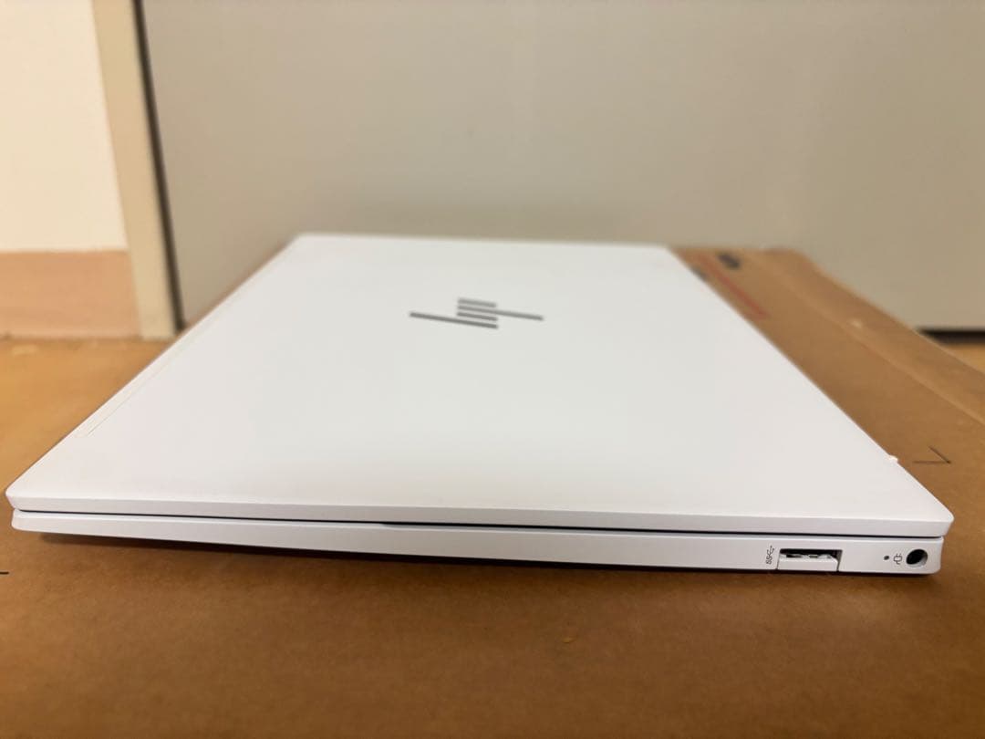 ノートパソコン　HP Pavilion Aero 13-be