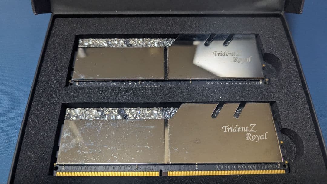 メモリー G.SKILL TridentZ  DDR4 4000MHz 32GB