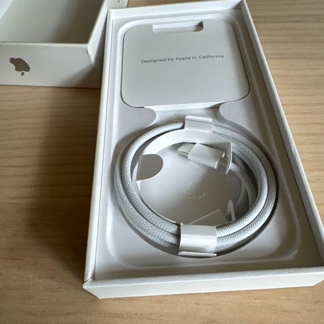 iPhone 15 Pro 128G ホワイトチタニウム