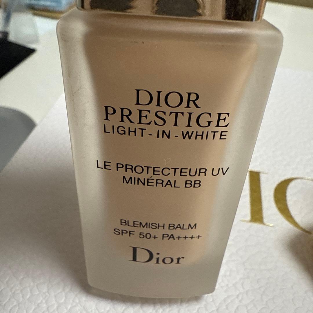 Dior Prestige リキッドファンデーション プレステージ　BB 01