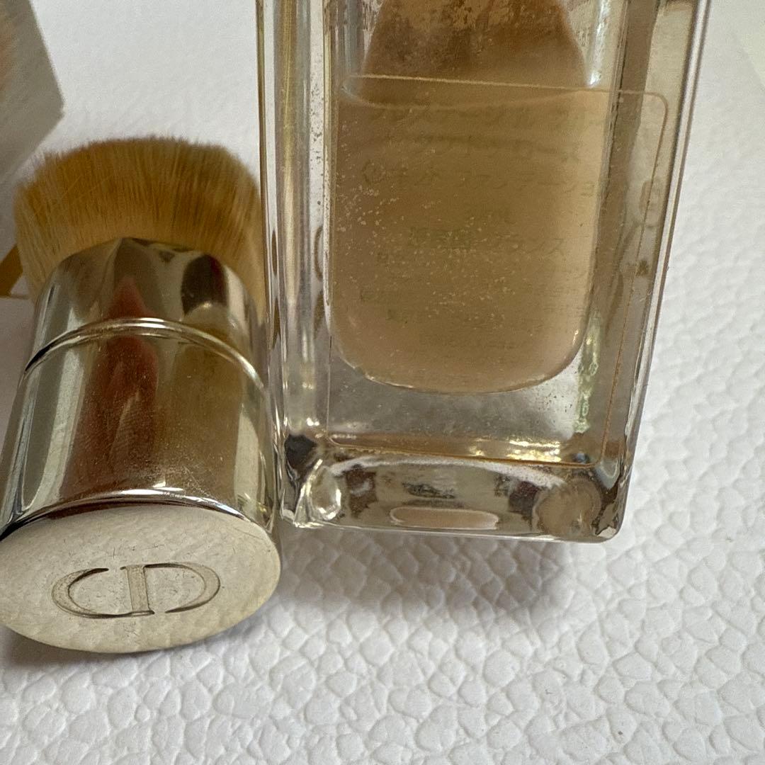 Dior Prestige リキッドファンデーション プレステージ　BB 01