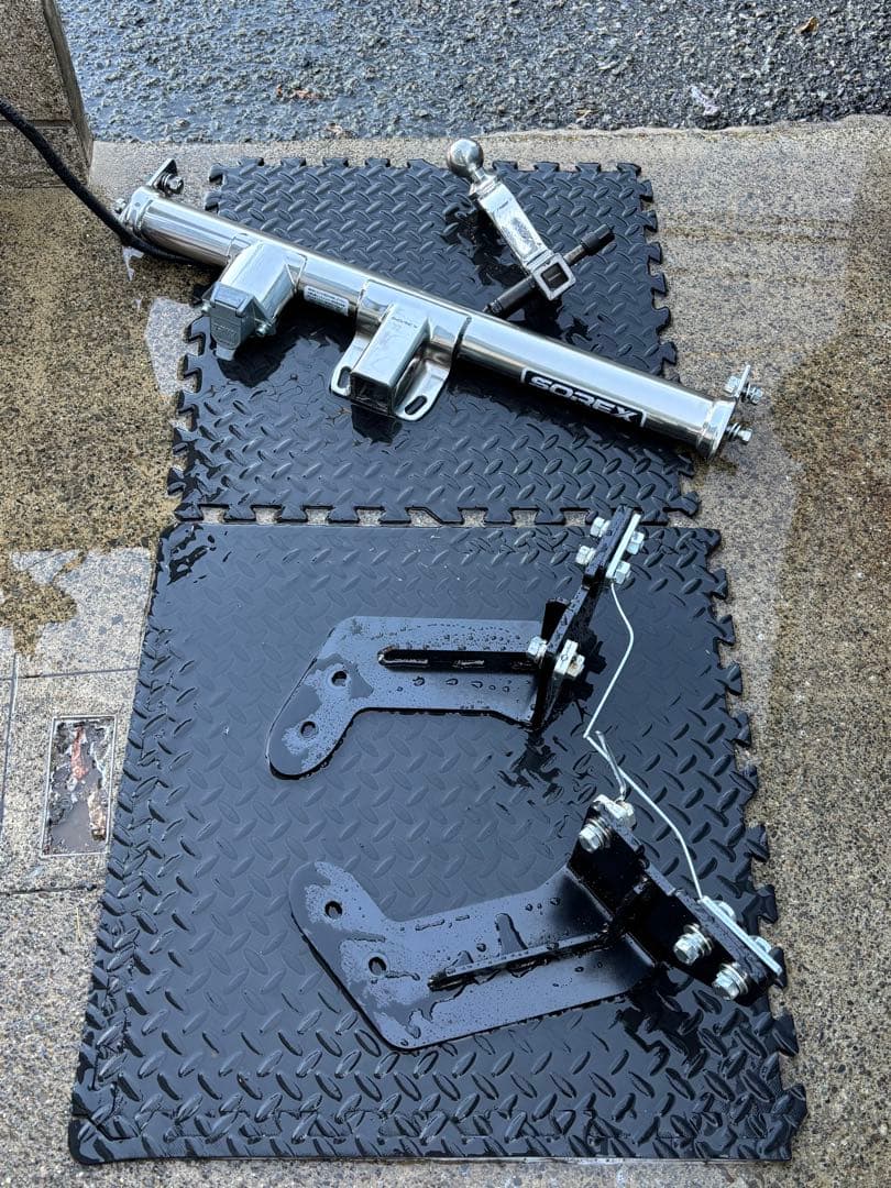 極美品 200系ハイエース用 SOLEX ステンレスヒッチメンバー T-120