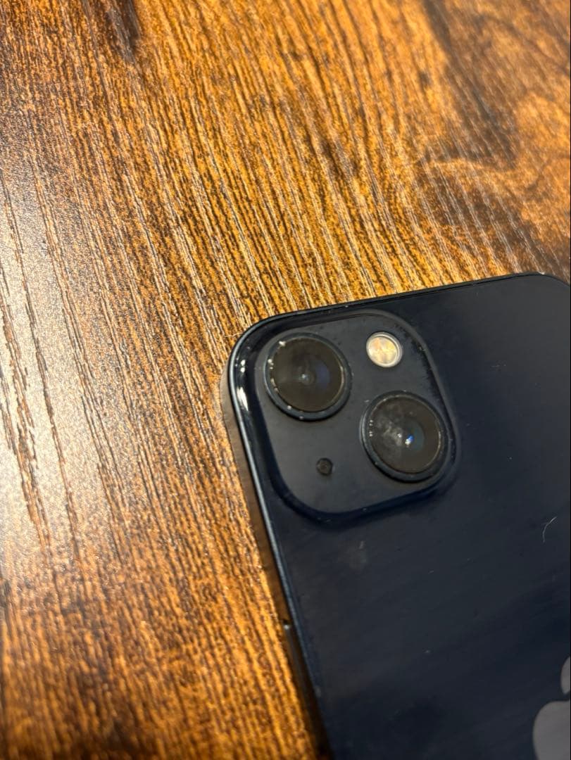 Apple iPhone 13 ブラック