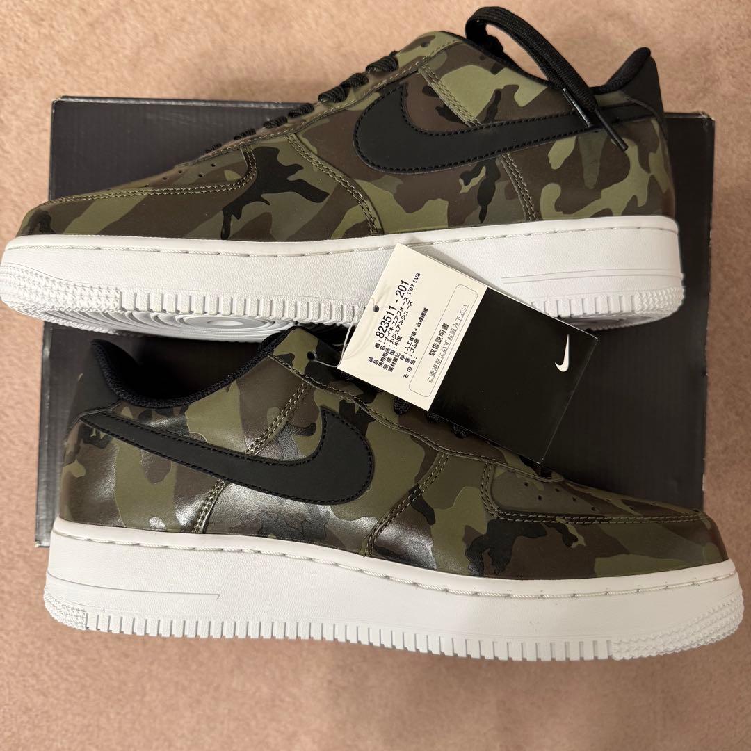 Nike Air Force 1 ’07 LV8 カモ オリーブ 27.5