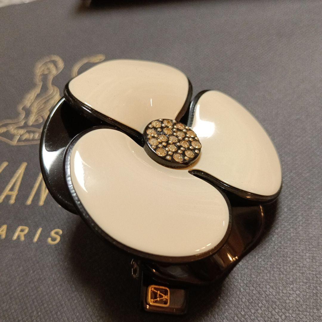 ALEXANDRE DE PARIS　LISERAI カメリアバレッタ