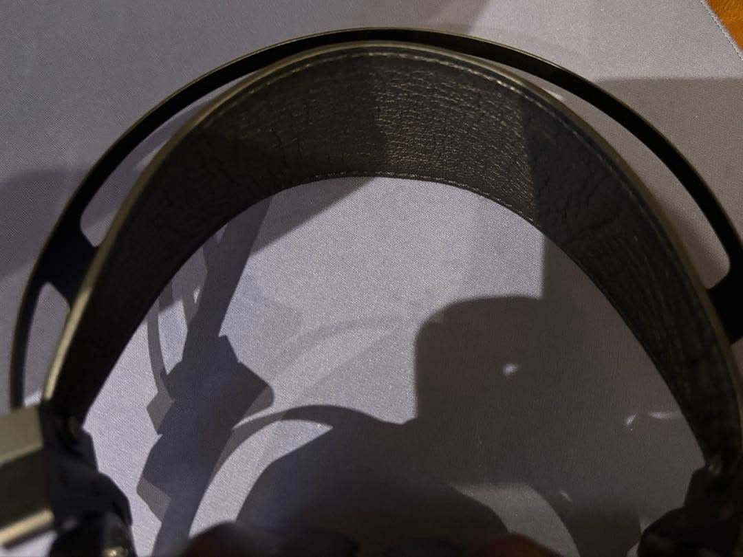 ヘッドホン sendy audio aiva2