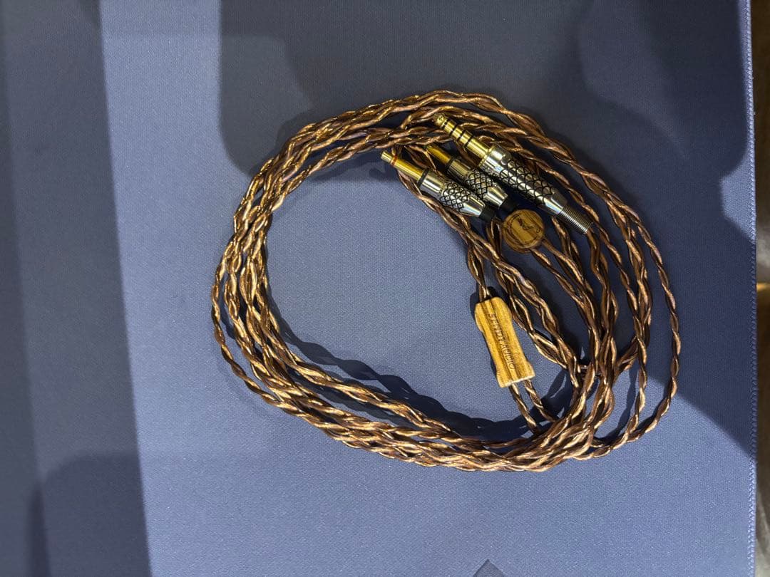 ヘッドホン sendy audio aiva2