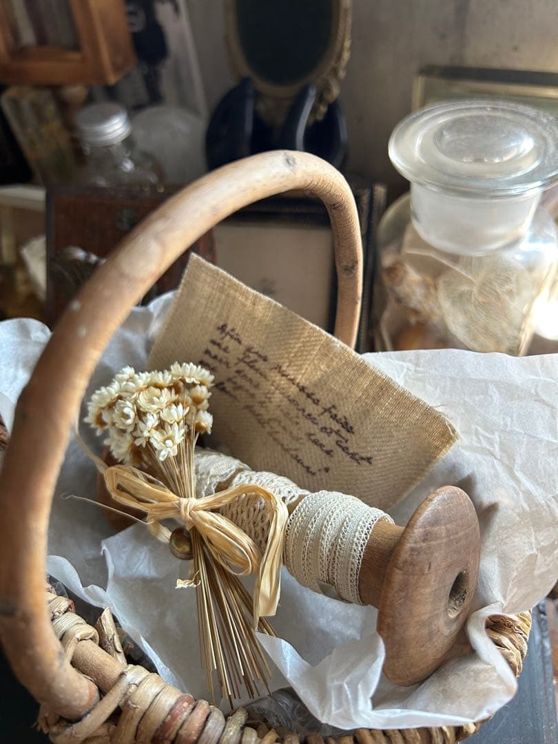 アンティーク ベルギーレース 3種 糸巻き 小さなブーケ パニエセット